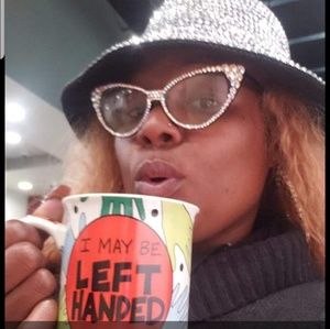 Meet your Posher, Dede